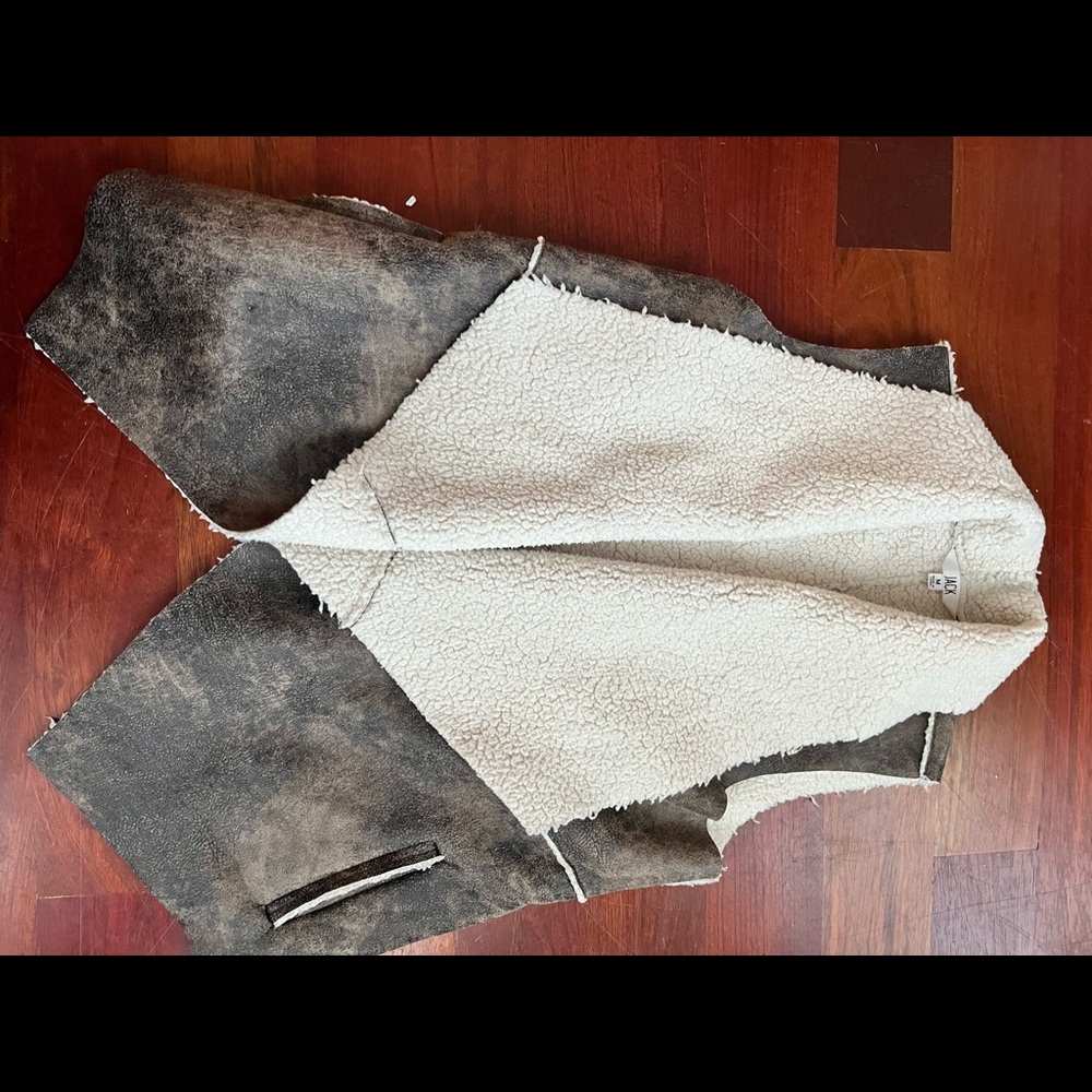 Sherpa vest